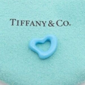 Tiffany & Co. Peretti Turquoise Hand Carved Small Open Heart Pendant Pouch